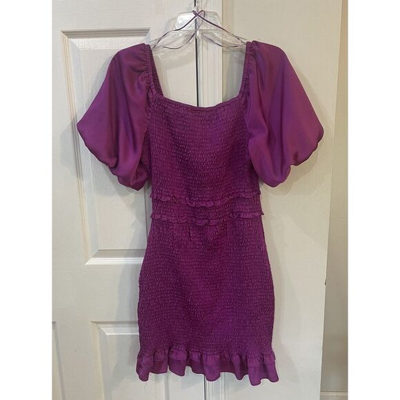 Skies Are Blue Purple Puff Sleeves Ruffle Trim Size M Dress Women's Stretchy‎ - Picture 2 of 4